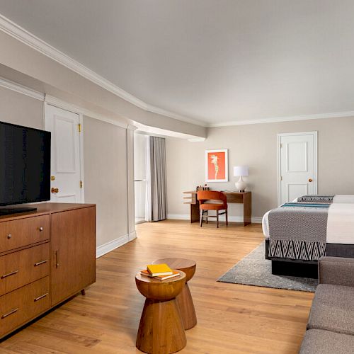 Trendy Room One King